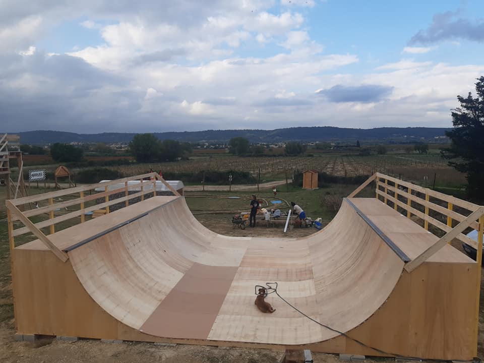 LA FABRIQUE SKATEPARK - BROS BIKE STORE